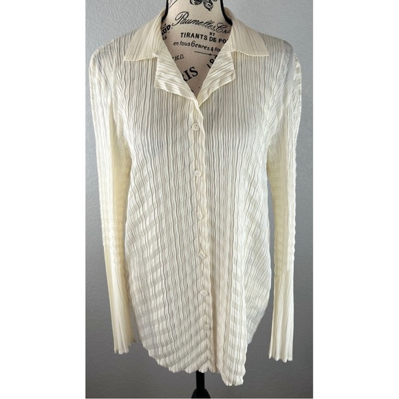 Josephine Chaus Women’s Cream Button Up Crinkle Blouse, size Large - Picture 1 of 9